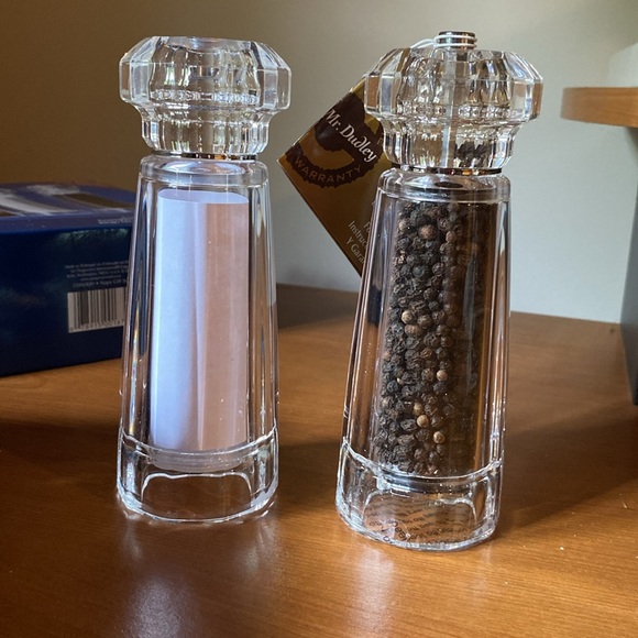 NIB Mr Dudley Peppermill Salt Shaker Set 🧂✨ - Picture 3 of 14